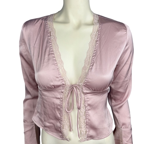 Princess Polly XS Satin Lace Tie Front Lavender Crop Top‎ Long Sleeve Y2K - Picture 5 of 10